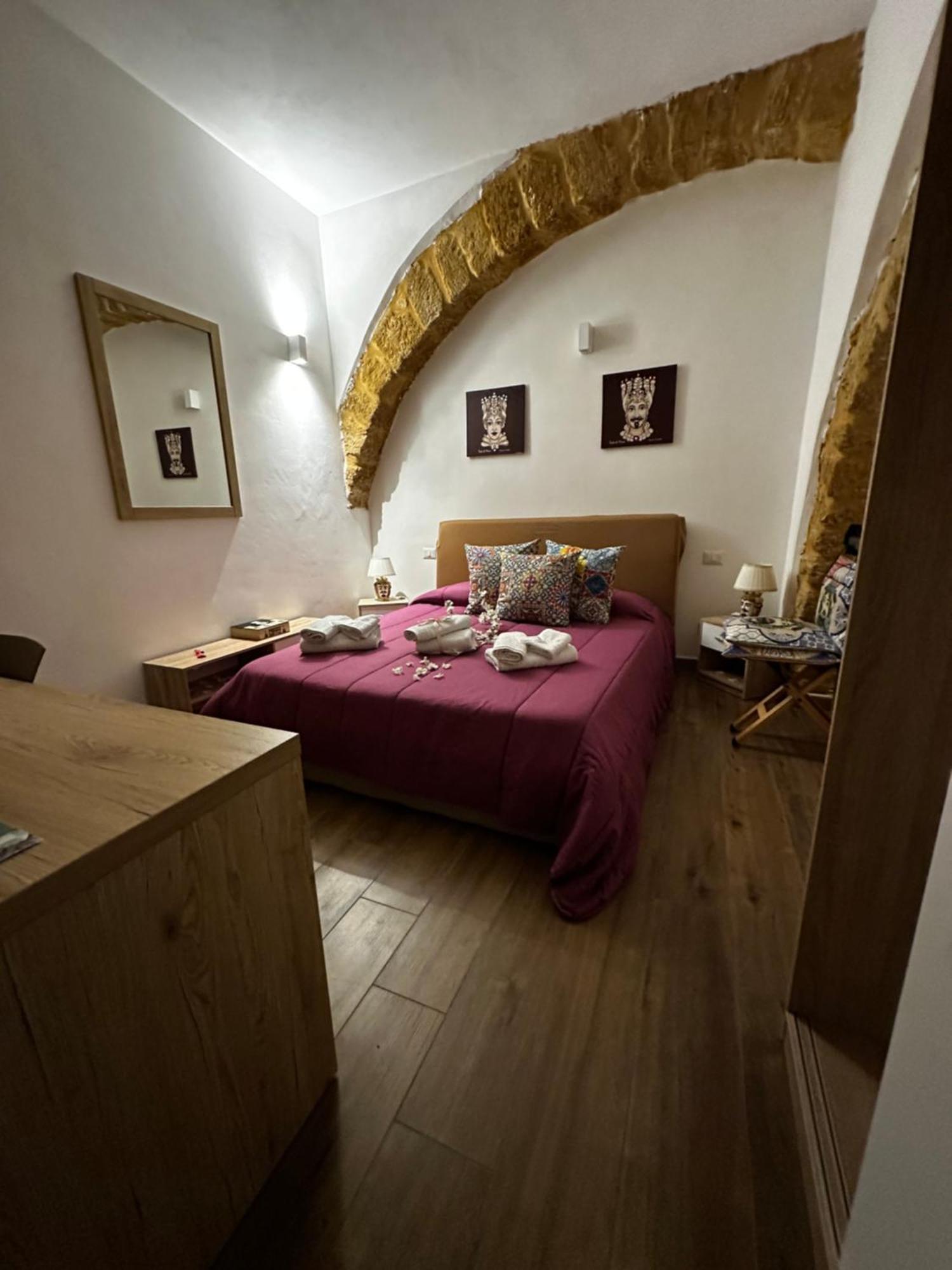 O Munti Rooms 阿格里真托 外观 照片